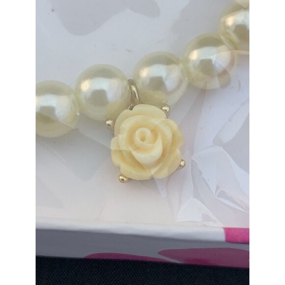 Rosette Touches Stretch Bracelet White Faux Pearls w/ Flower Charm (1637-1-2) - Picture 3 of 4